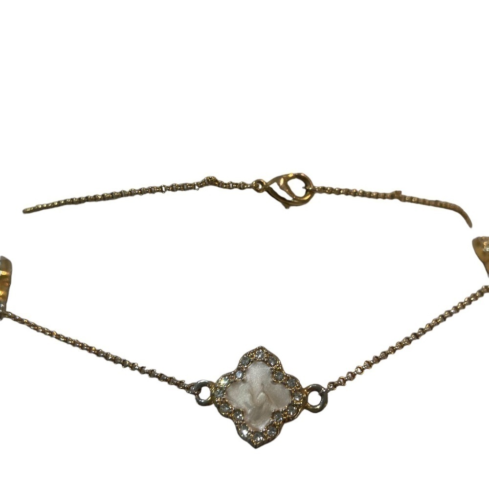 Boutique fine costume gold tone delicate clover necklace enamel crystal diamonds - Picture 4 of 9